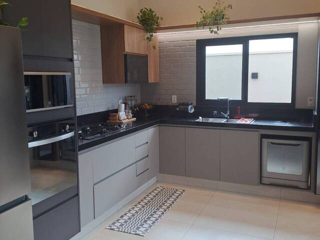 #28 - Casa para Venda em Nova Odessa - SP