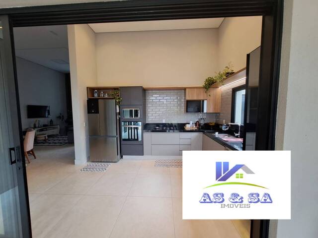 #28 - Casa para Venda em Nova Odessa - SP