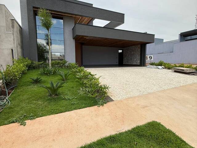 #38 - Casa para Venda em Nova Odessa - SP